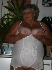 granny_big_tits_gallery_99287926